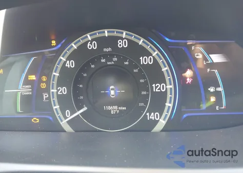 2015 Honda Accord Hybrid Touring z USA, uszkodzony, nr VIN 1HGCR6F78FA013139